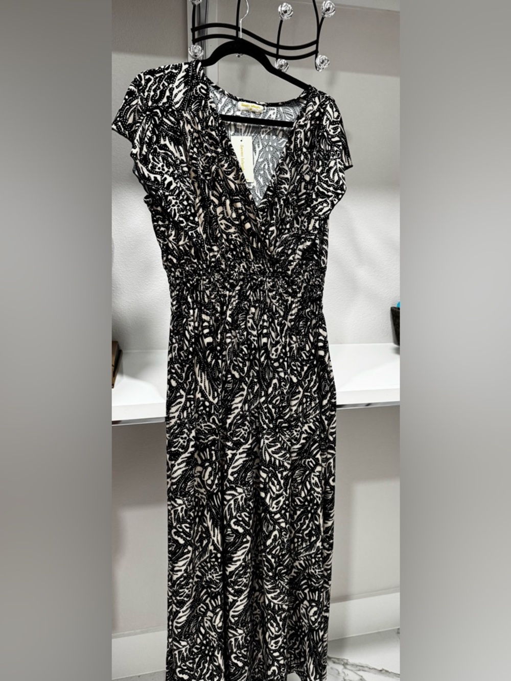 Seven Islands Black & Cream Printed Maxi Dress